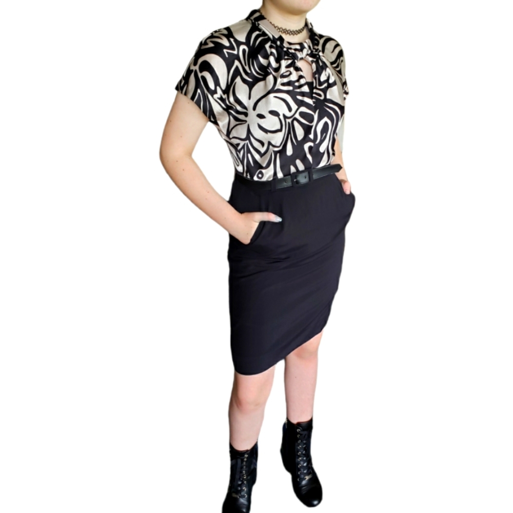 Trina turk. Dress with pocket's!. Size 4 women (sku 354)